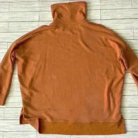 aerie cozy turtleneck long sleeve fleece sweatshirt XS - Picture 5 of 5